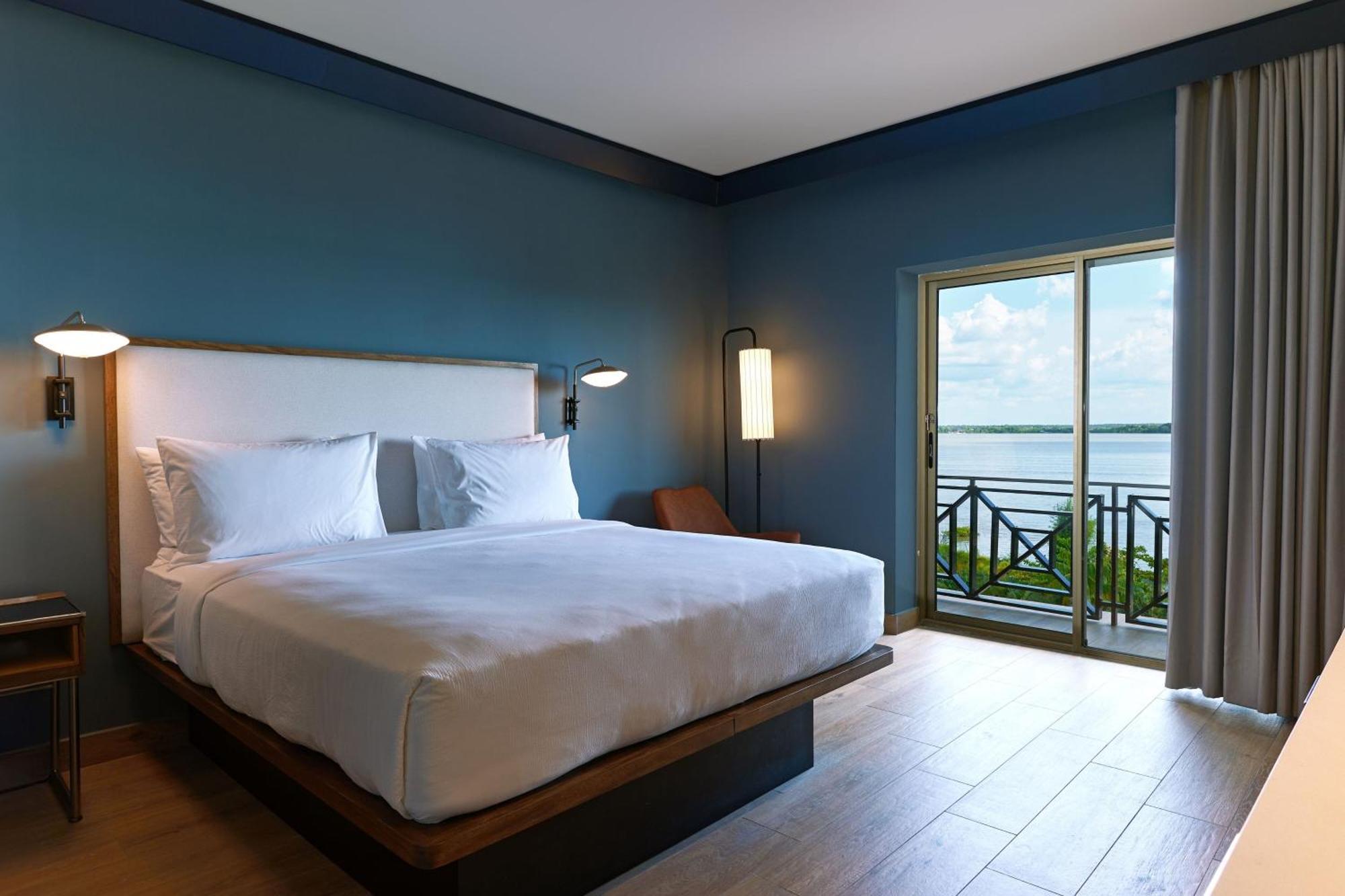 1 Bedroom 2 room Suite 1 King Sofa bed,1629398802:JPEG
